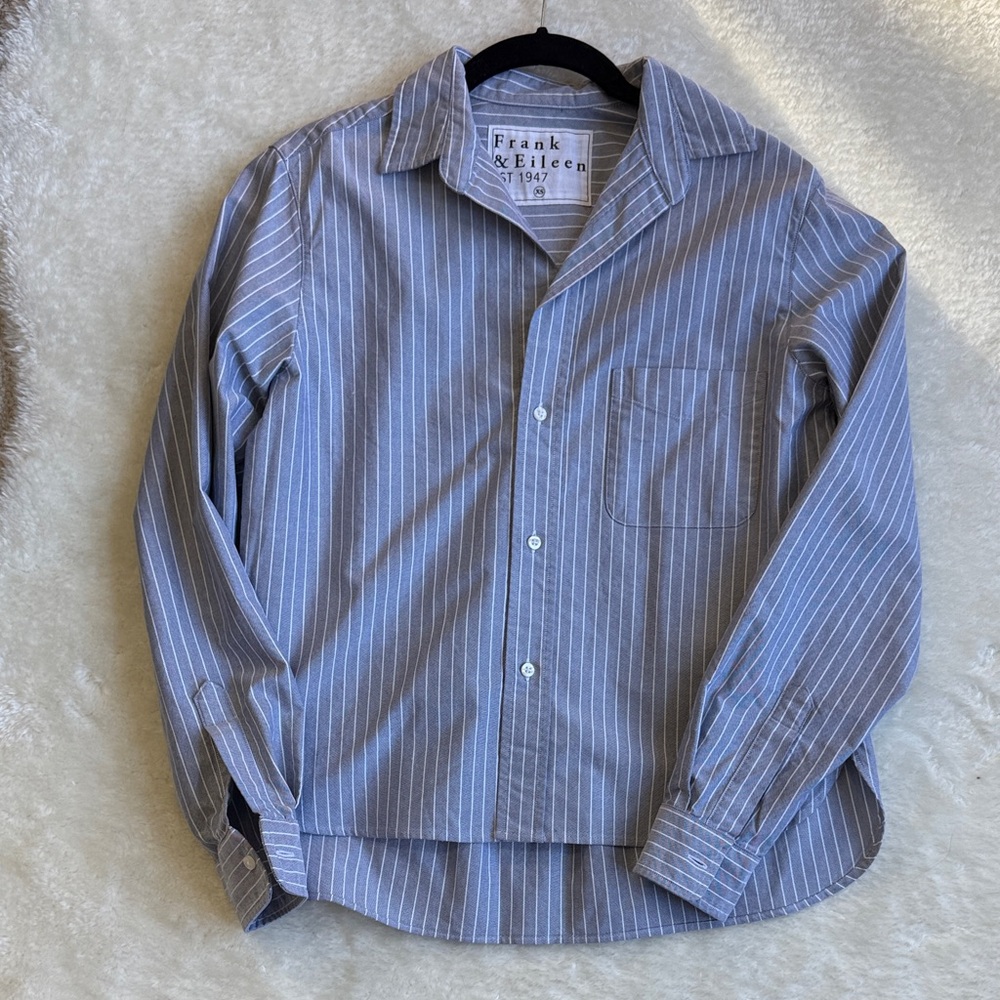 Frank & Eileen Button Up Shirt Silvio Size XS Stripe Blue EUC